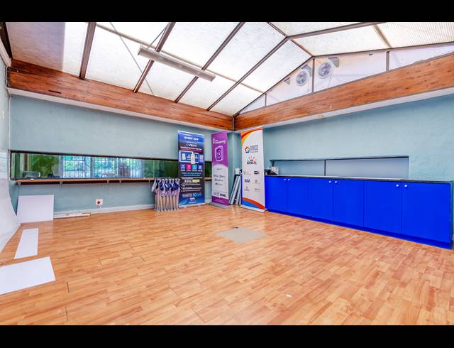 230M² OFFICE TO LET IN DUNKELD